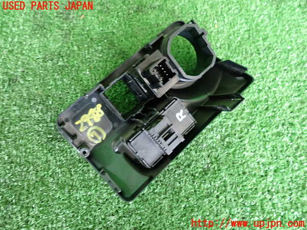 2UPJ-29886312]レヴォーグ(VMG)スイッチ7 (シート) 中古_m0002.jpg