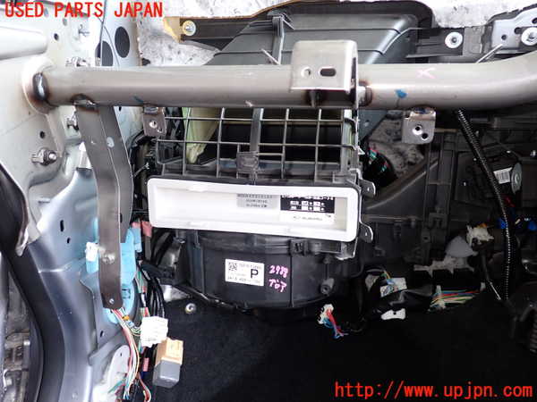 2UPJ-29886095]レヴォーグ(VMG)ブロアファン(ブロアーファン) 中古_m0001.jpg