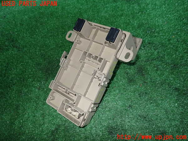 2UPJ-29886741]レヴォーグ(VMG)ヒューズボックス1 中古_m0002.jpg