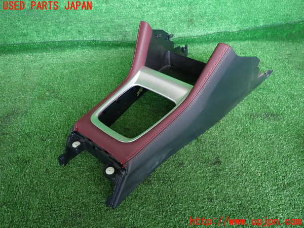 2UPJ-29887549]レヴォーグ(VMG)コンソール 中古_m0001.jpg