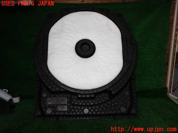 2UPJ-29887772]レヴォーグ(VMG)ラゲッジトレイ2 中古_m0003.jpg