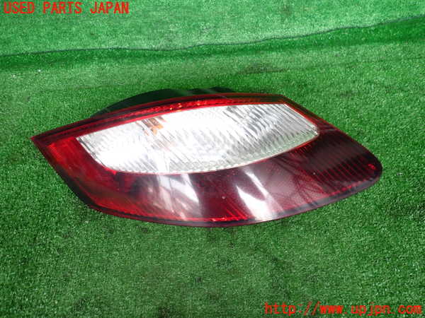 2UPJ-29891536]ポルシェ・ケイマン(98720)左テールランプ 中古 (987c型)_m0001.jpg