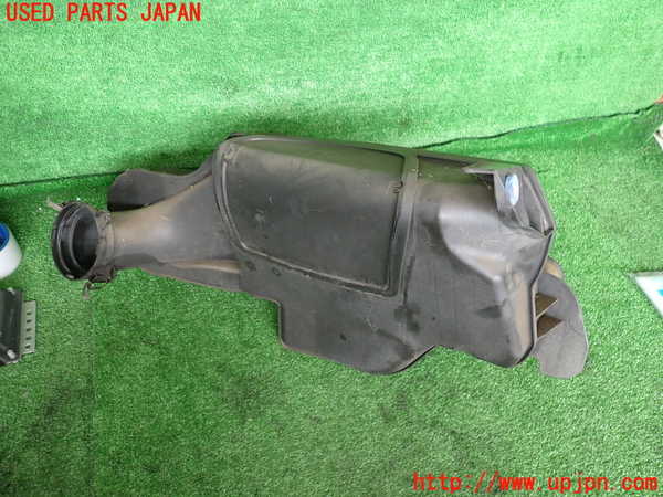 2UPJ-29892560]ポルシェ・ケイマン(98720)エアクリーナーボックス 中古 (987c型)_m0002.jpg