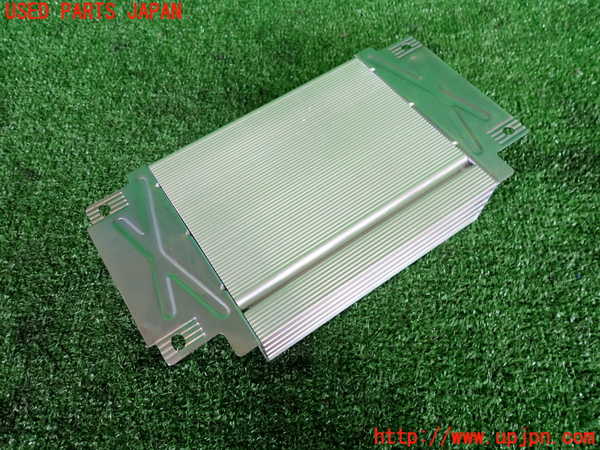 2UPJ-29896525]ポルシェ・ケイマン(98720)アンプ 中古 (987c型)_m0002.jpg