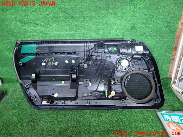 2UPJ-29891234]ポルシェ・ケイマン(98720)右前ドア内張り 中古 (987c型)_m0003.jpg