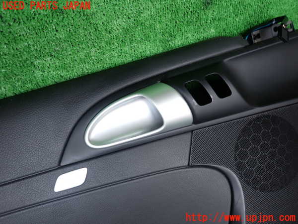 2UPJ-29891264]ポルシェ・ケイマン(98720)左前ドア内張り 中古 (987c型)_m0002.jpg