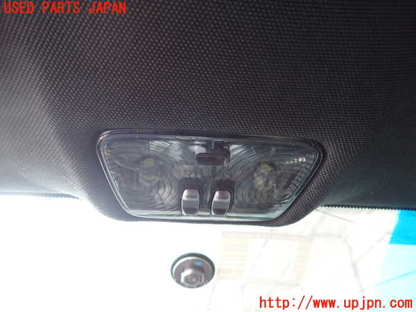 2UPJ-29896411]ポルシェ・ケイマン(98720)ルームランプ1 (真中 1列目) 中古 (987c型)_m0001.jpg