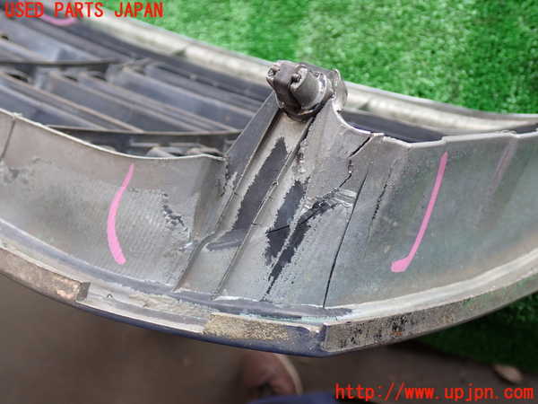 2UPJ-29901050]ランクル100系(UZJ100W)ラジエターグリル 中古_m0003.jpg
