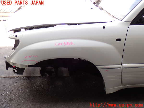 2UPJ-29901082]ランクル100系(UZJ100W)左前フェンダー 中古_m0001.jpg