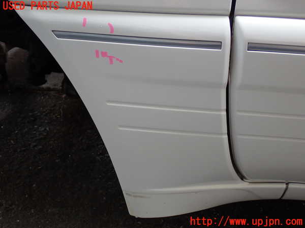2UPJ-29901082]ランクル100系(UZJ100W)左前フェンダー 中古_m0004.jpg