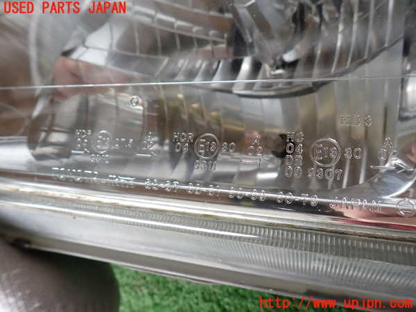 2UPJ-29901132]ランクル100系(UZJ100W)左ヘッドライト ハロゲン 【ジャンク品】 中古_m0002.jpg