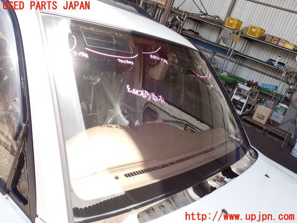 2UPJ-29901195]ランクル100系(UZJ100W)フロントガラス (43R-006261 M394) 中古_m0002.jpg