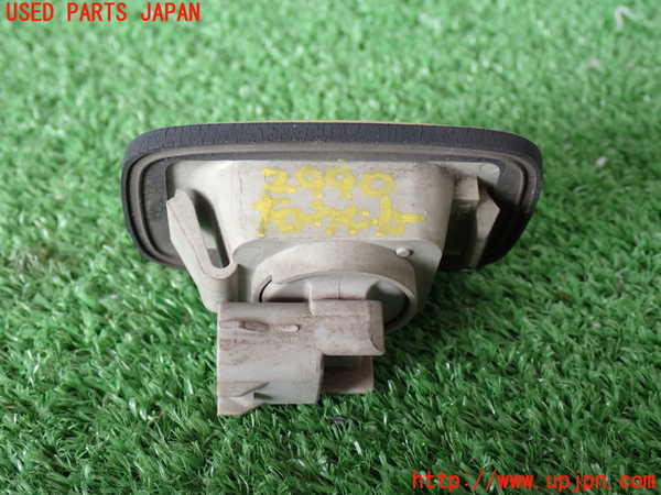 2UPJ-29901160]ランクル100系(UZJ100W)右ウィンカーレンズ 中古_m0002.jpg