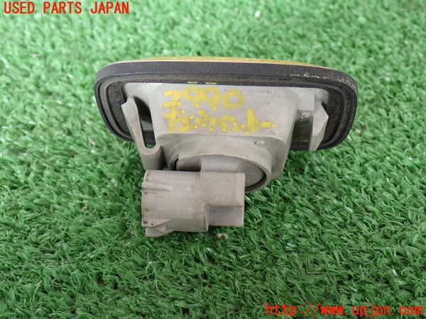 2UPJ-29901162]ランクル100系(UZJ100W)左ウィンカーレンズ 中古_m0002.jpg