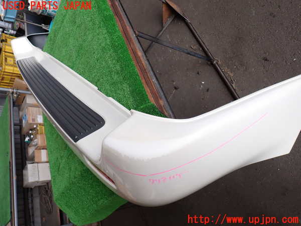 2UPJ-29901610]ランクル100系(UZJ100W)リアバンパー 中古_m0004.jpg