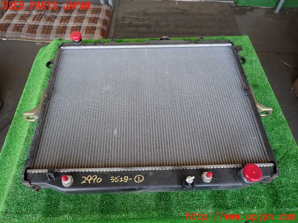 2UPJ-29902321]ランクル100系(UZJ100W)ラジエーター1 中古_m0001.jpg