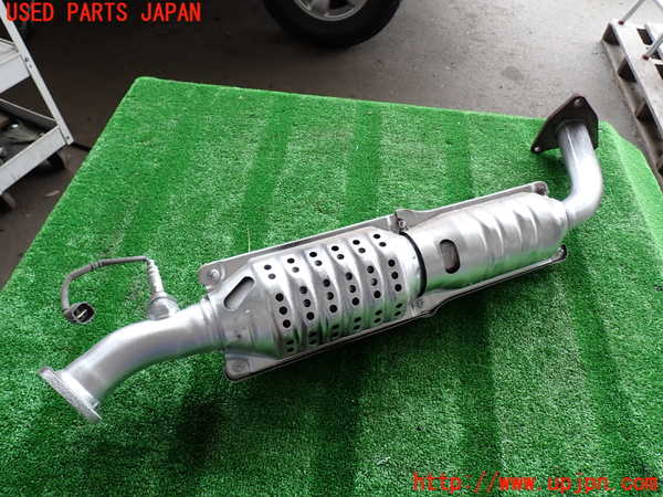 2UPJ-29902662]ランクル100系(UZJ100W)触媒2 中古_m0004.jpg