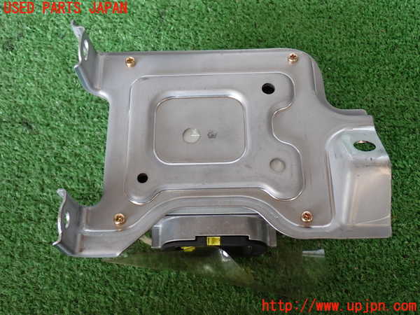 2UPJ-29906145]ランクル100系(UZJ100W)エアバッグコンピューター 中古_m0003.jpg