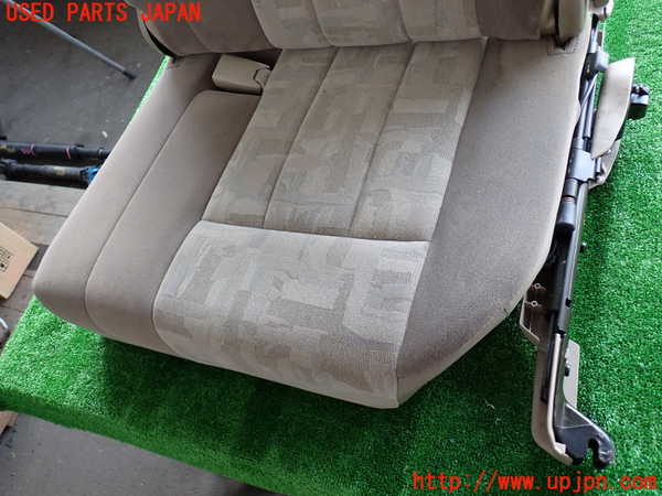 2UPJ-29907265]ランクル100系(UZJ100W)左3列目シート 中古_m0002.jpg