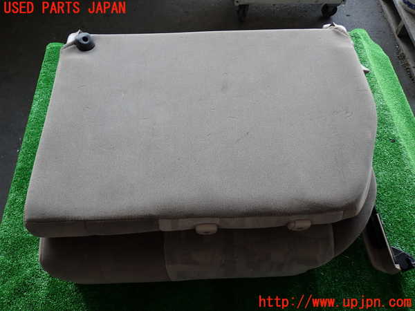 2UPJ-29907265]ランクル100系(UZJ100W)左3列目シート 中古_m0003.jpg