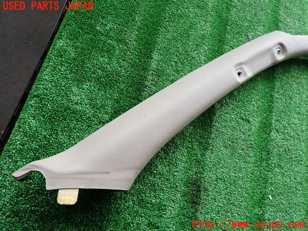 2UPJ-29907655]ランクル100系(UZJ100W)右フロントピラートリム 中古_m0002.jpg