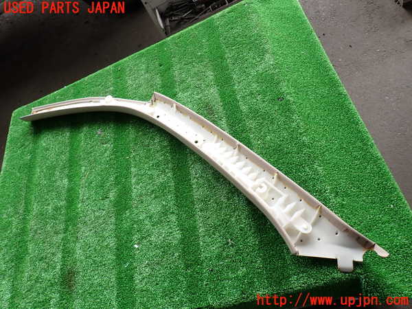 2UPJ-29907655]ランクル100系(UZJ100W)右フロントピラートリム 中古_m0004.jpg