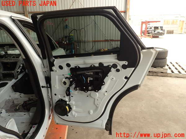 2UPJ-29911290]ジャガー・Fペイス(DC2NA)右後ドア (43R-011604 M5540) 中古_m0005.jpg