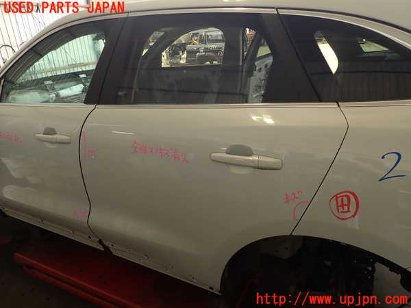 2UPJ-29911320]ジャガー・Fペイス(DC2NA)左後ドア (43R-011604 M5540) 中古_m0001.jpg