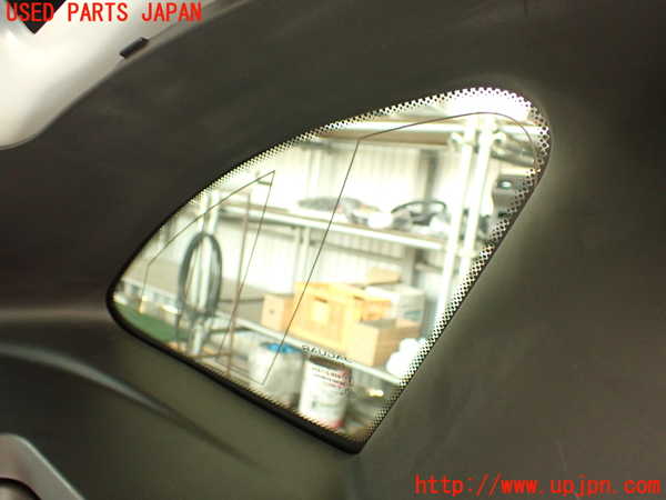 2UPJ-29911382]ジャガー・Fペイス(DC2NA)左クォーターガラス (43R-011604 M5540) 中古_m0003.jpg