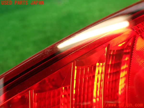 2UPJ-29911536]ジャガー・Fペイス(DC2NA)左テールランプ 中古_m0002.jpg