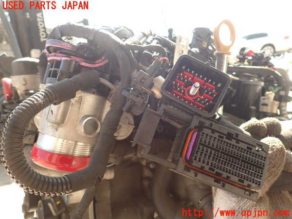2UPJ-29912010]ジャガー・Fペイス(DC2NA)エンジン 204DT 4WD ジャンク品 中古_m0003.jpg