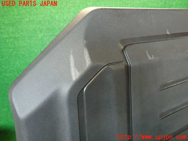 2UPJ-29912160]ジャガー・Fペイス(DC2NA)エンジンアッパーカバー ジャンク品 中古_m0003.jpg