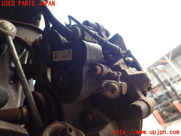 2UPJ-29914090]ジャガー・Fペイス(DC2NA)右リアキャリパー 中古_m0002.jpg