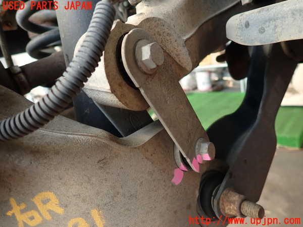 2UPJ-29914300]ジャガー・Fペイス(DC2NA)右リアナックルハブ 中古_m0002.jpg