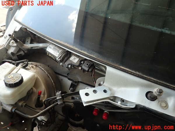 2UPJ-29916770]ジャガー・Fペイス(DC2NA)フロントワイパーモーター 中古_m0001.jpg