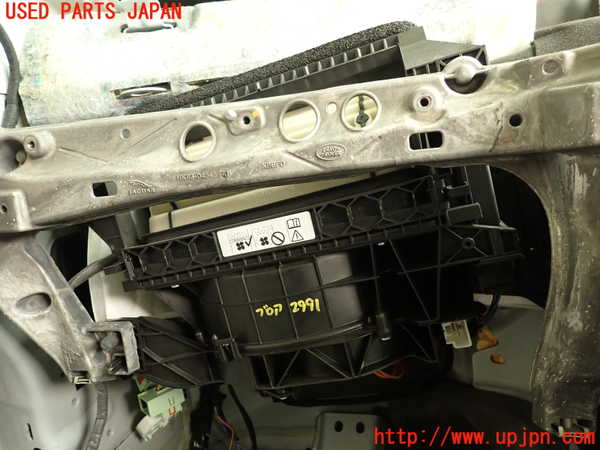 2UPJ-29916095]ジャガー・Fペイス(DC2NA)ブロアファン(ブロアーファン) 中古_m0001.jpg