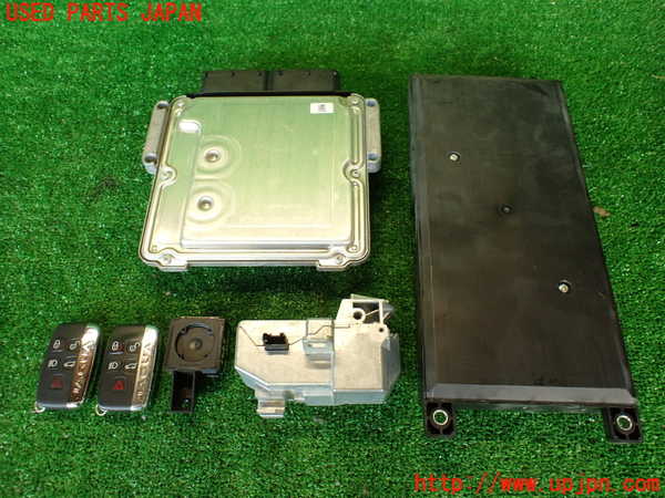 2UPJ-29916110]ジャガー・Fペイス(DC2NA)エンジンコンピューター 中古_m0002.jpg