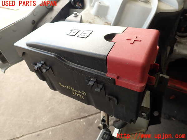 2UPJ-29916741]ジャガー・Fペイス(DC2NA)ヒューズボックス1 中古_m0001.jpg