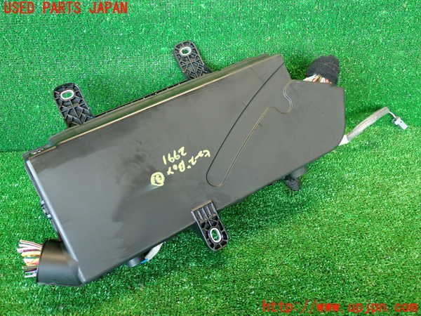2UPJ-29916743]ジャガー・Fペイス(DC2NA)ヒューズボックス3 中古_m0002.jpg