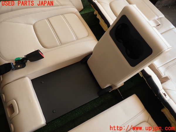 2UPJ-29917385]ジャガー・Fペイス(DC2NA)リアシート 中古_m0004.jpg
