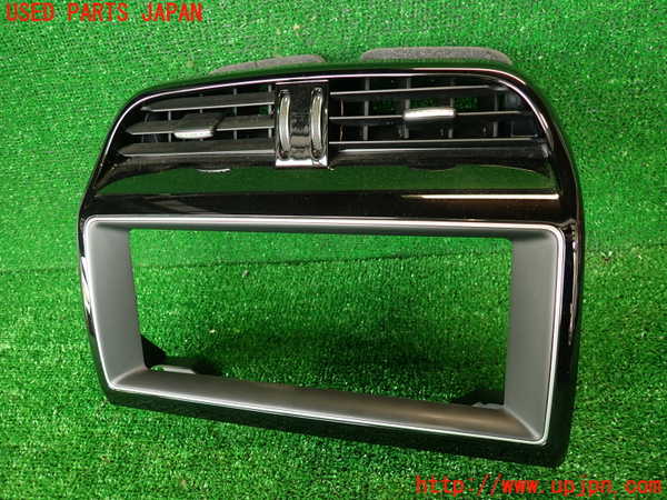 2UPJ-29917526]ジャガー・Fペイス(DC2NA)エアコン吹き出し口1 (真中) 中古_m0001.jpg