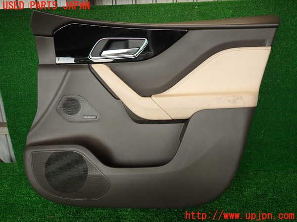 2UPJ-29911234]ジャガー・Fペイス(DC2NA)右前ドア内張り 中古_m0001.jpg
