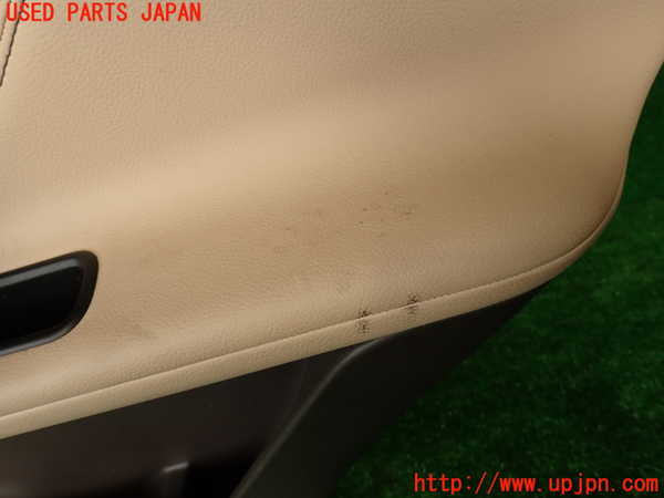 2UPJ-29911294]ジャガー・Fペイス(DC2NA)右後ドア内張り 中古_m0002.jpg