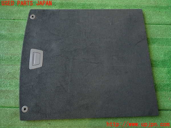 2UPJ-29917771]ジャガー・Fペイス(DC2NA)ラゲッジトレイ1 中古_m0001.jpg