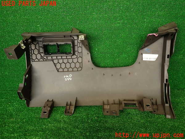 2UPJ-29917691]ジャガー・Fペイス(DC2NA)内装トリム類1 中古_m0004.jpg