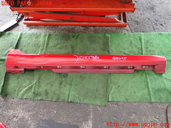 2UPJ-29921390]ボルボ・V40(MD4204T)右サイドステップ 中古_m0001.jpg