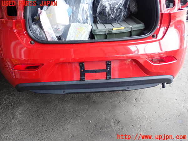 2UPJ-29921610]ボルボ・V40(MD4204T)リアバンパー 中古_m0003.jpg