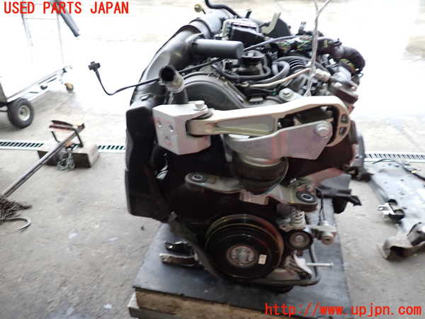 2UPJ-29922010]ボルボ・V40(MD4204T)エンジン D4204T14 中古_m0001.jpg