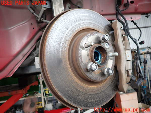 2UPJ-29924290]ボルボ・V40(MD4204T)右フロントナックルハブ 中古_m0001.jpg