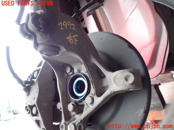 2UPJ-29924290]ボルボ・V40(MD4204T)右フロントナックルハブ 中古_m0002.jpg